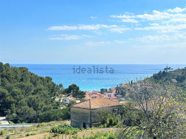 casa indipendente in vendita a San Lorenzo al Mare