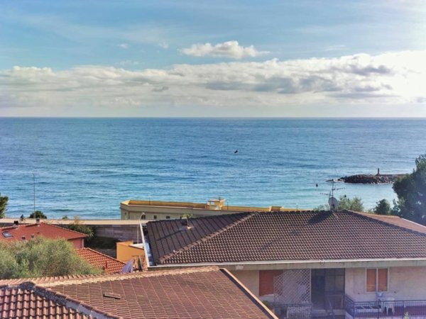 appartamento in vendita a San Lorenzo al Mare