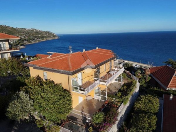 appartamento in vendita a San Lorenzo al Mare
