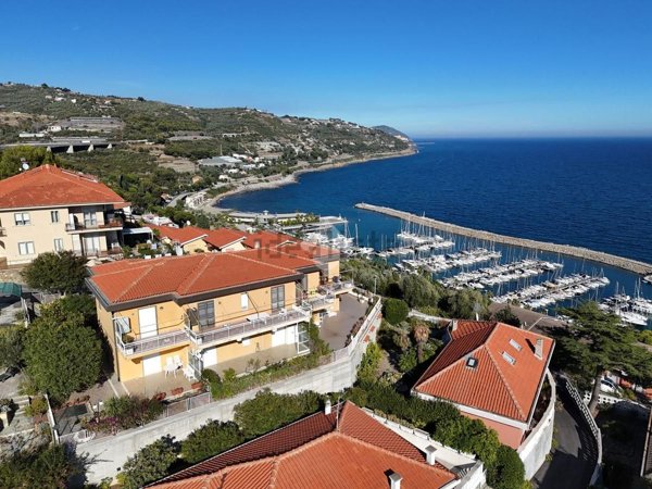 appartamento in vendita a San Lorenzo al Mare