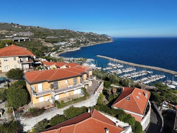 appartamento in vendita a San Lorenzo al Mare