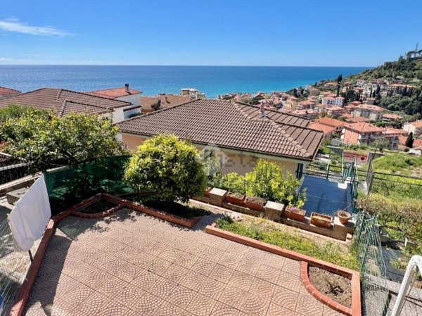 appartamento in vendita a San Lorenzo al Mare