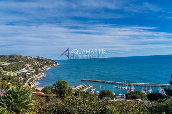 appartamento in vendita a San Lorenzo al Mare