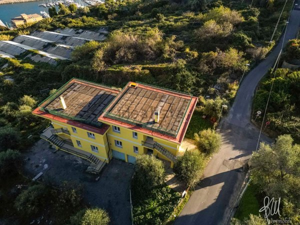 casa indipendente in vendita a San Lorenzo al Mare