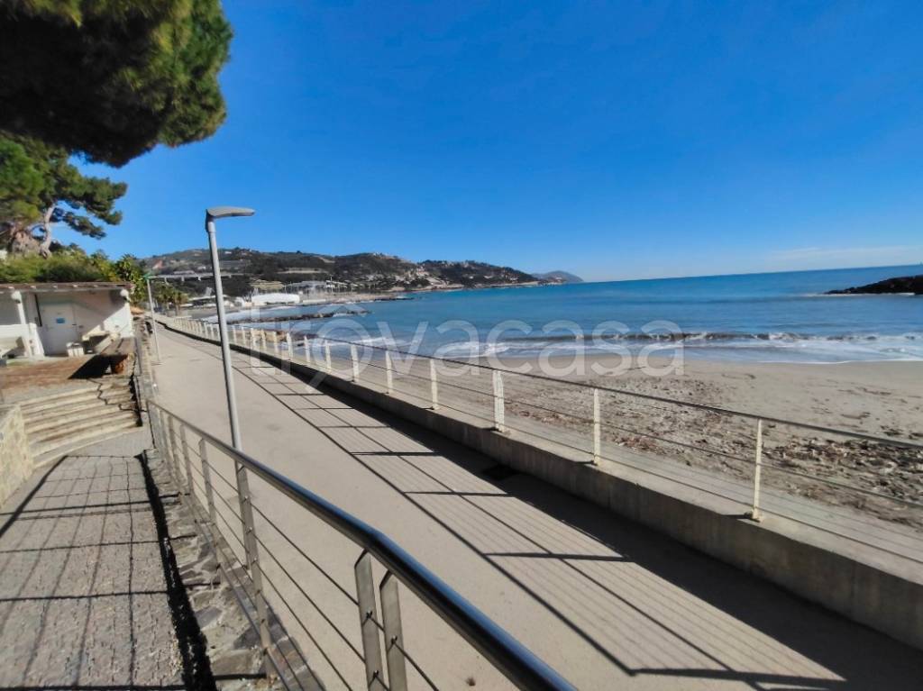 appartamento in vendita a San Lorenzo al Mare