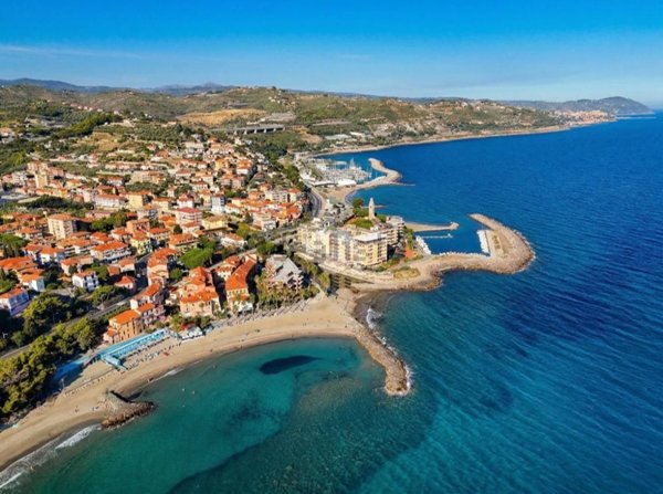 appartamento in vendita a San Lorenzo al Mare