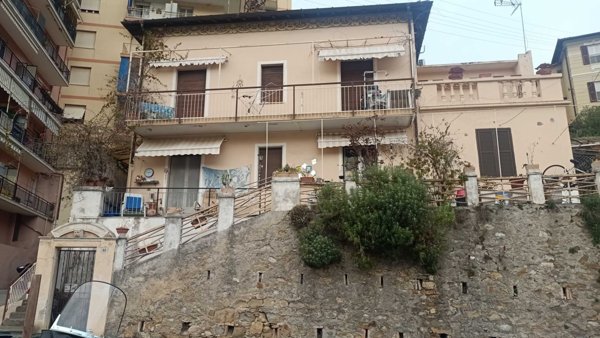 casa indipendente in vendita a Sanremo