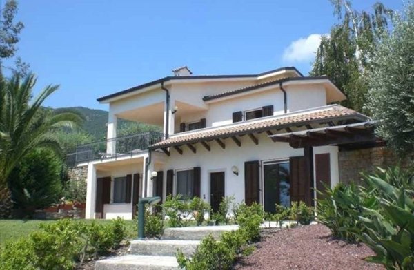 casa indipendente in vendita a Sanremo