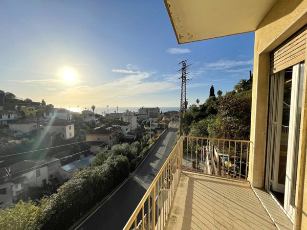 appartamento in vendita a Sanremo in zona Poggio
