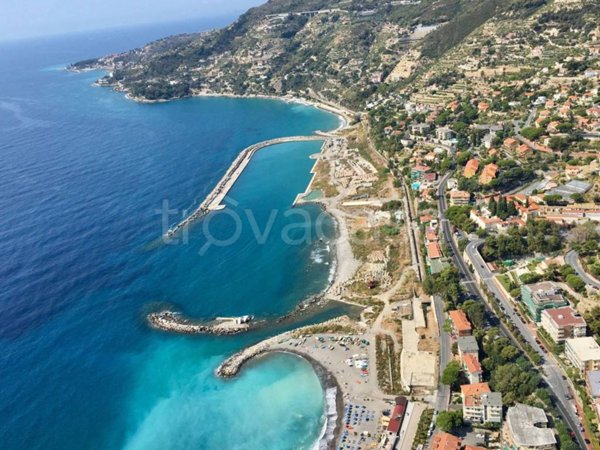 negozio in vendita a Sanremo