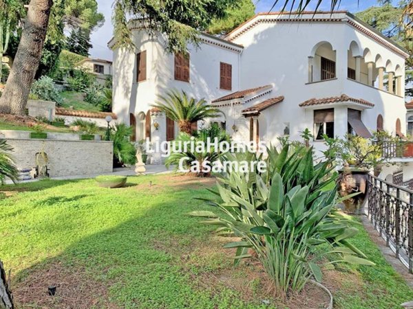 casa indipendente in vendita a Sanremo