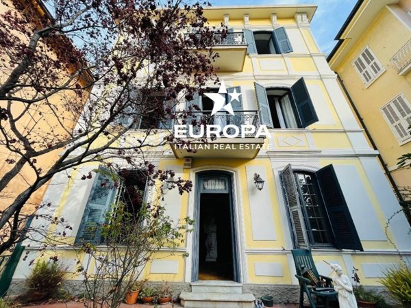 casa indipendente in vendita a Sanremo