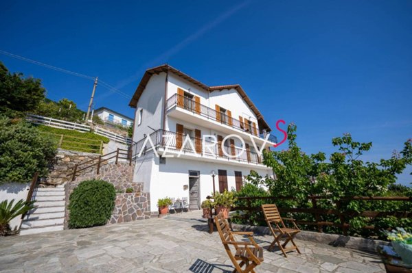 casa indipendente in vendita a Sanremo