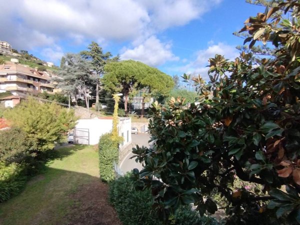 casa indipendente in vendita a Sanremo