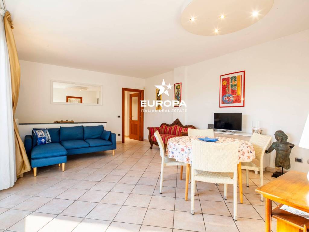 casa indipendente in vendita a Sanremo