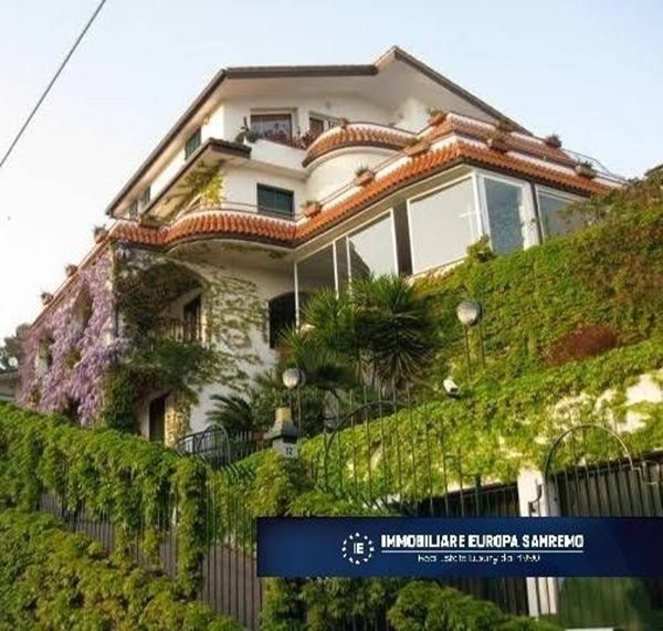 casa indipendente in vendita a Sanremo