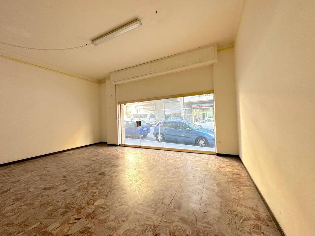 negozio in vendita a Sanremo