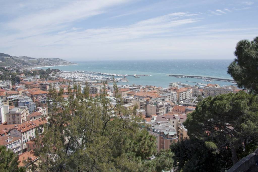terreno edificabile in vendita a Sanremo