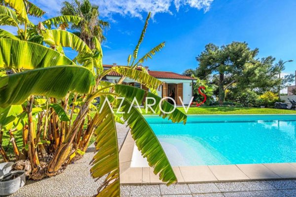 casa indipendente in vendita a Sanremo