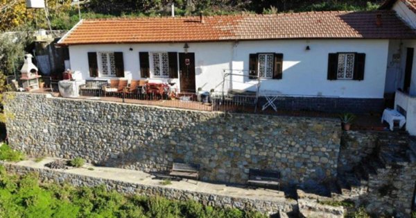 casa indipendente in vendita a Sanremo