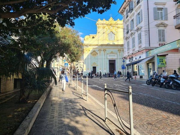 negozio in vendita a Sanremo