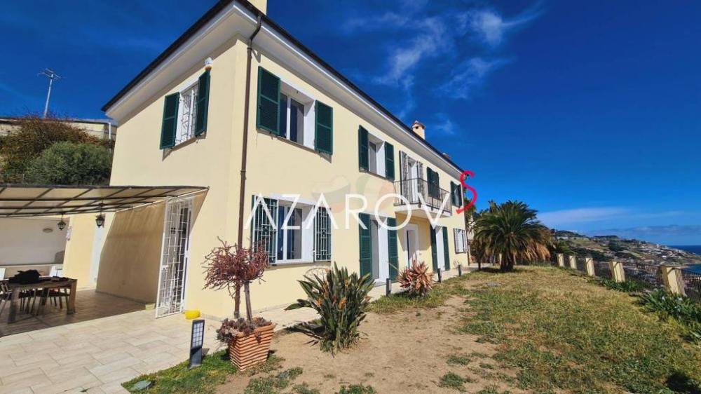 casa indipendente in vendita a Sanremo