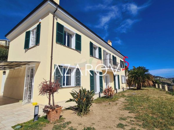 casa indipendente in vendita a Sanremo