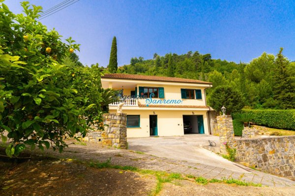 casa indipendente in vendita a Sanremo