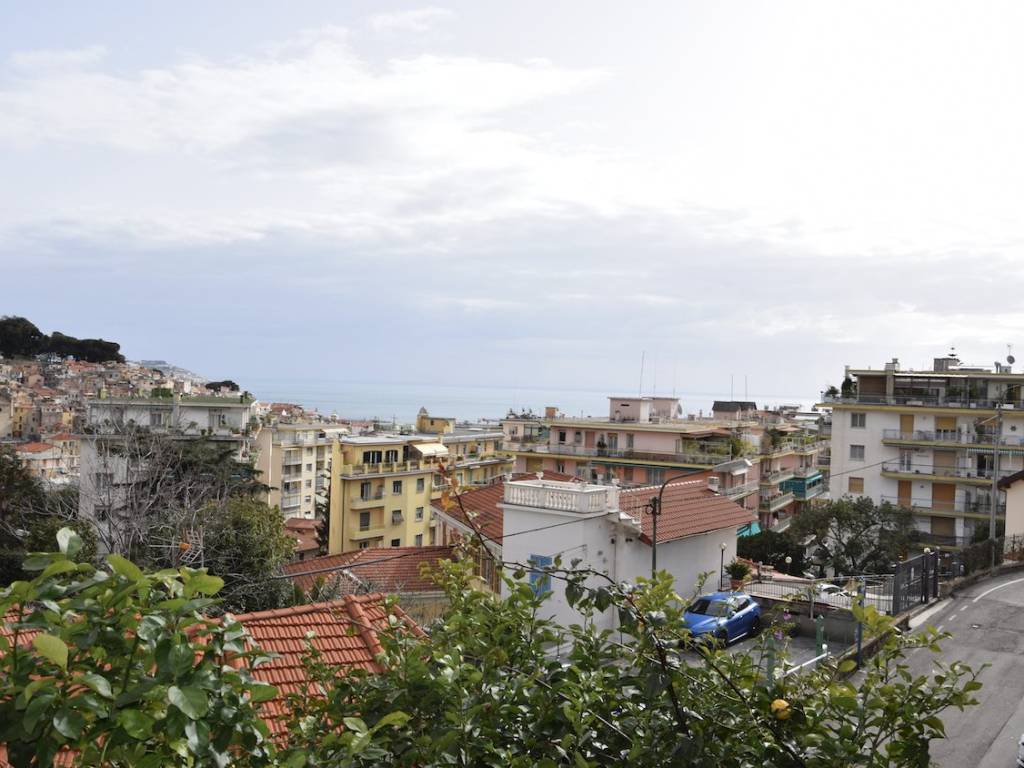 appartamento in vendita a Sanremo