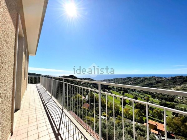 casa indipendente in vendita a Sanremo