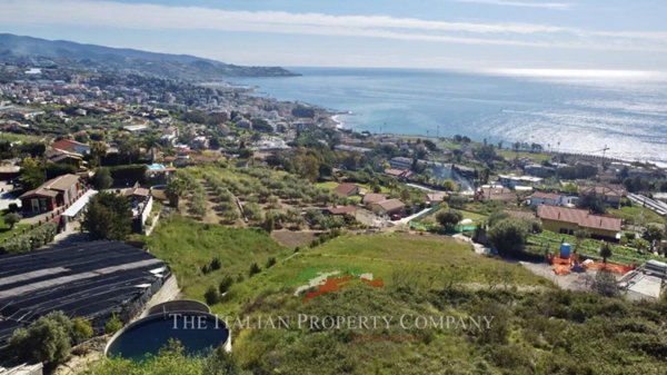 terreno agricolo in vendita a Sanremo in zona Bussana