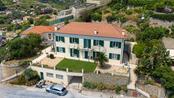 casa indipendente in vendita a Sanremo