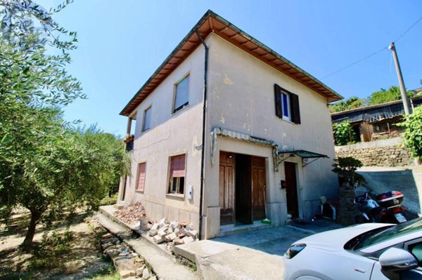 appartamento in vendita a Sanremo in zona Poggio