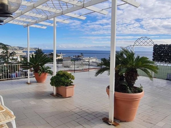appartamento in vendita a Sanremo in zona Coldirodi