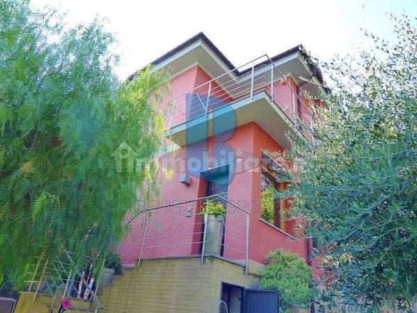 casa indipendente in vendita a Sanremo