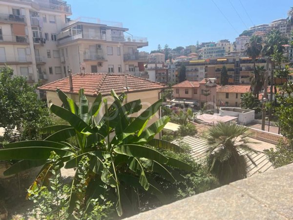 casa indipendente in vendita a Sanremo