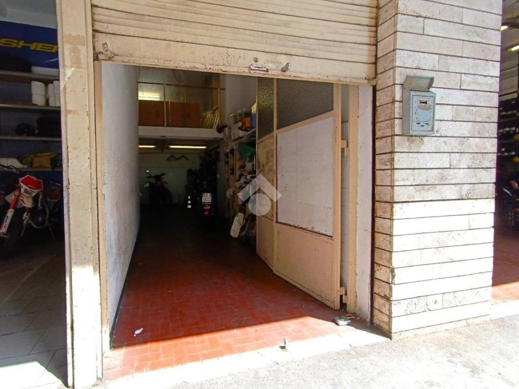 locale di sgombero in vendita a Sanremo