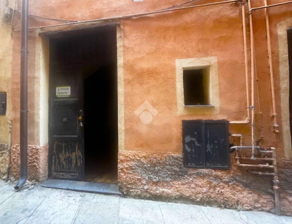 negozio in vendita a Sanremo