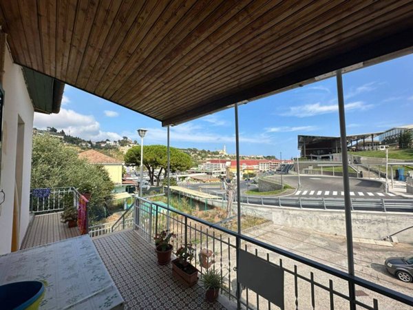 appartamento in vendita a Sanremo in zona Bussana