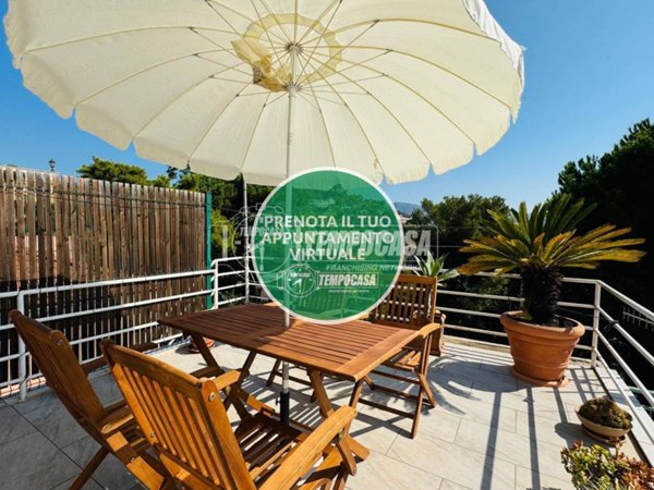 appartamento in vendita a Sanremo in zona Poggio