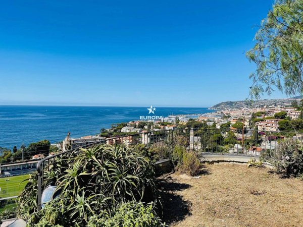casa indipendente in vendita a Sanremo