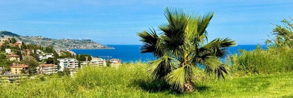 casa indipendente in vendita a Sanremo in zona Coldirodi