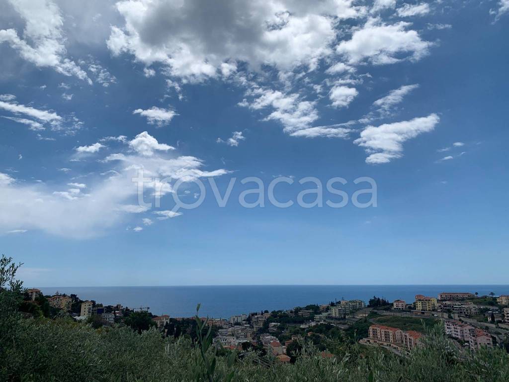 casa indipendente in vendita a Sanremo
