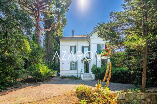 villa in vendita a Sanremo in zona Bussana Vecchia