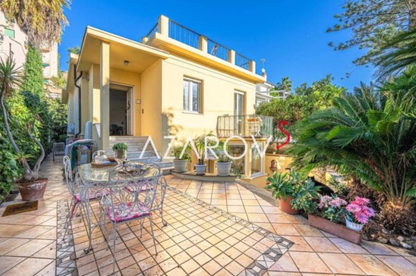 casa indipendente in vendita a Sanremo