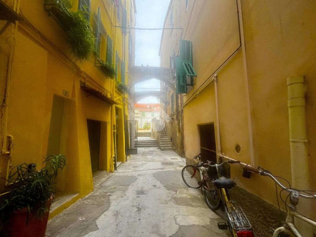 negozio in vendita a Sanremo