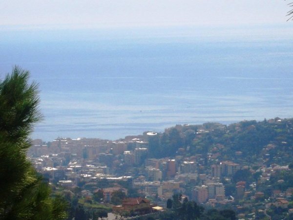casa indipendente in vendita a Sanremo in zona Coldirodi