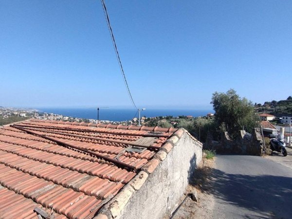 casa indipendente in vendita a Sanremo