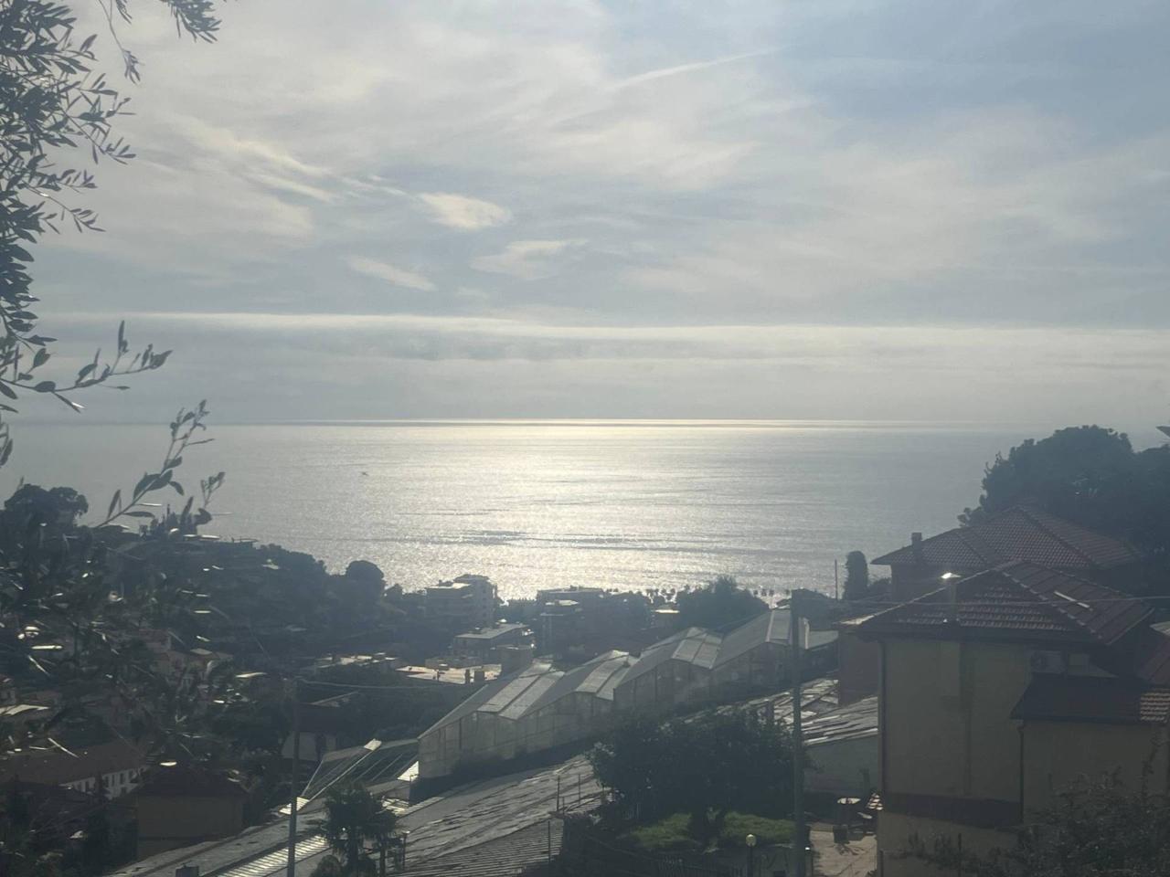 casa indipendente in vendita a Sanremo