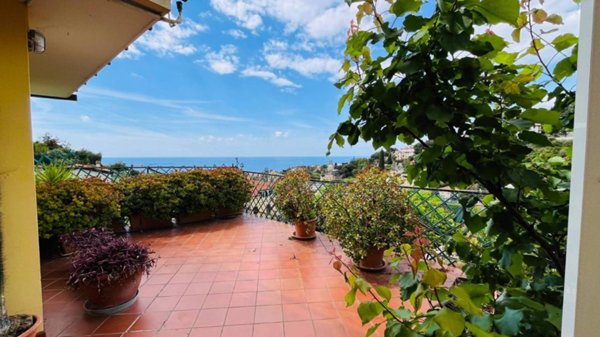 appartamento in vendita a Sanremo in zona Poggio
